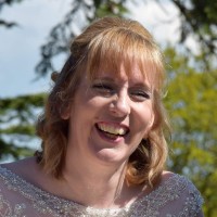 Lisa Farrar