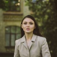 Арина Паун
