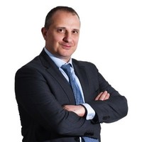 Robert Elias