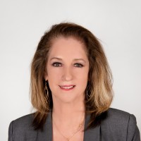 Mia Brummer, Realtor