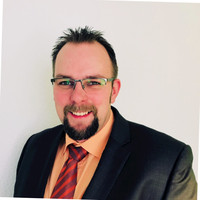 Oliver Peters