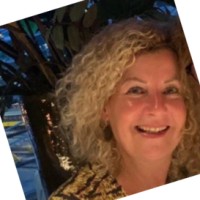 Jolanda Van Den Bos