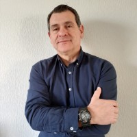Joao L Santos
