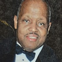 Lee Clear