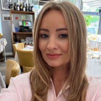 Louise Hayes