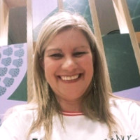 Julia Wennell