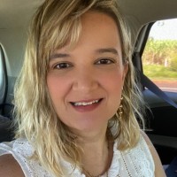 Lívia Toledo