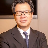 Dr. Colin Hong