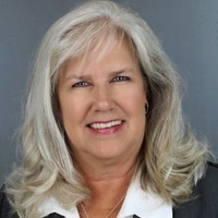 Lisa Skelton