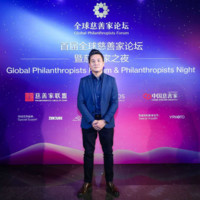 何新华