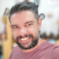 Leandro Caires Moral