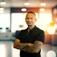 Jeffrey Tuit