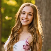 Reagan Mee