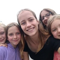 Annemiek Bots