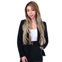 Elaine Y.