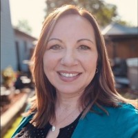 Kristine Reid
