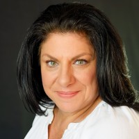 Elizabeth Synnott