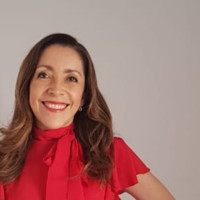 Adriana Dávila