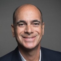 Luis E. Cruz