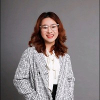 Vivian Dang