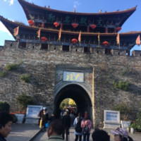 王振威