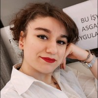 Elif B.