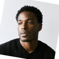 Dr Efosa Uwubamwen