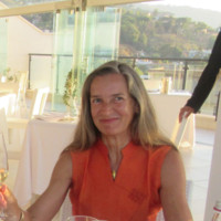 Andrea Caro
