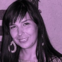 Ana Claudia Ferreira dos Santos