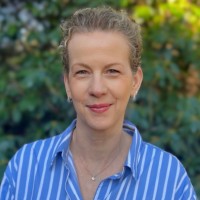 Angela de Vries