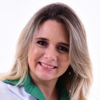 Lara Oliveira