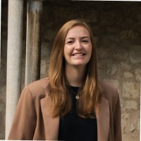 Laura Schill