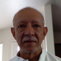 Robert Saenz