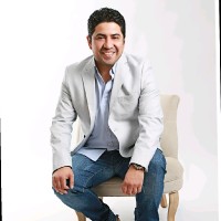 Luis Riveros Calderón
