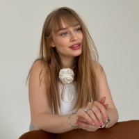 Viktoria S.