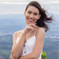 Carla Rebeca Vieira