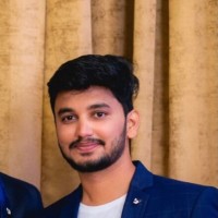 Kaviyarasan E