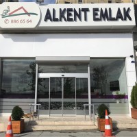 Ayhan Uyar