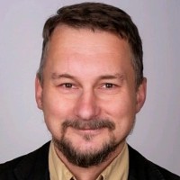 Jürgen W.