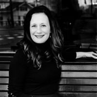Miranda Iwaarden, Van