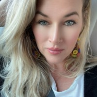 Elizabeth Lay