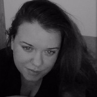 Sarah S Hunt