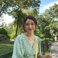 Gloria Kim