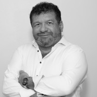 Robert Loredo
