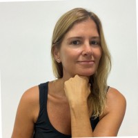 Veronica Puig
