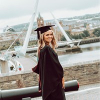 Caroline Lindsay