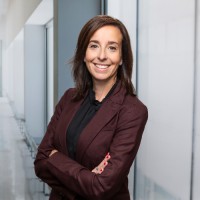 Stéphanie Caron, Cria