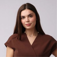 Lisa Decaux