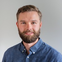 Dennis Maecker