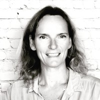 Mariel Waller-Van Den Hengel